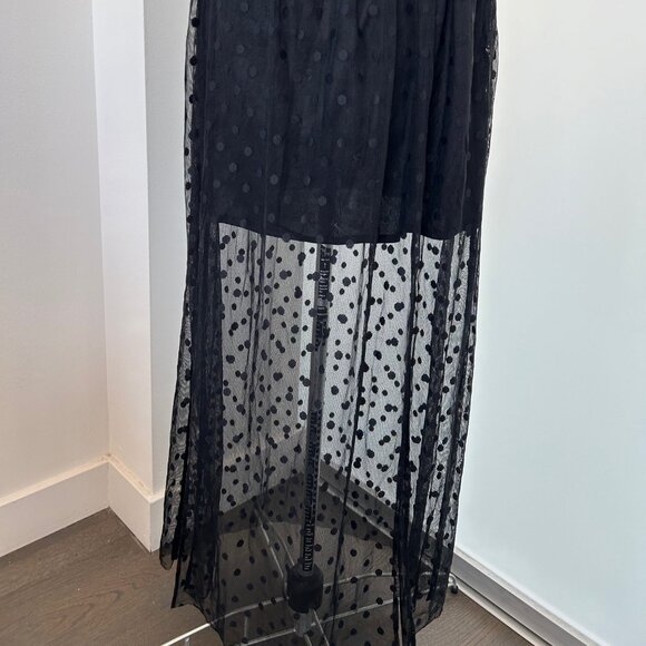 The Coverii Black Skirt Size Medium - Picture 2 of 10